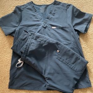 Figs limited edition ***Dark harbor*** scrub set